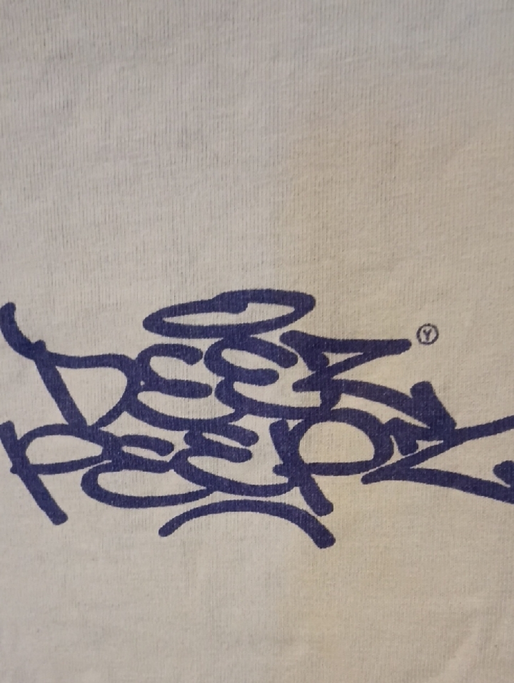 H&M Short Sleeve Crewneck Tee in Light Beige with Navy Graphic Print - Picture 3 of 4